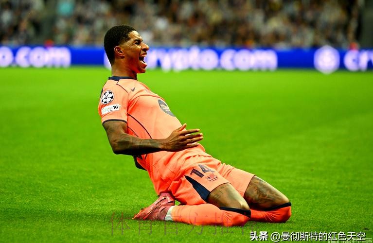 世体:若新欧超成功举办 皇萨均可获10亿欧元收入 世体:若新欧超成功举办 皇萨均可获10亿欧元收入