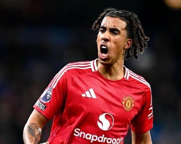 曼联or皇马?罗马诺:约罗的未来仍取决于他自己 曼联or皇马?罗马诺:约罗的未来仍取决于他自己